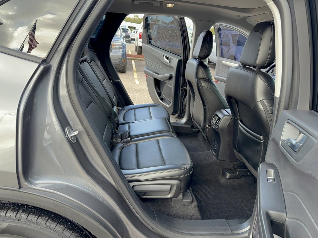 Certified 2022 Ford Escape SEL image 15