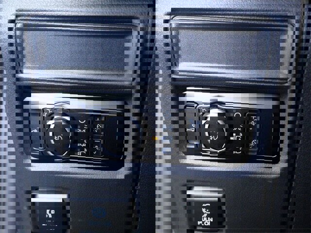 Certified 2024 Ford F150 STX image 24