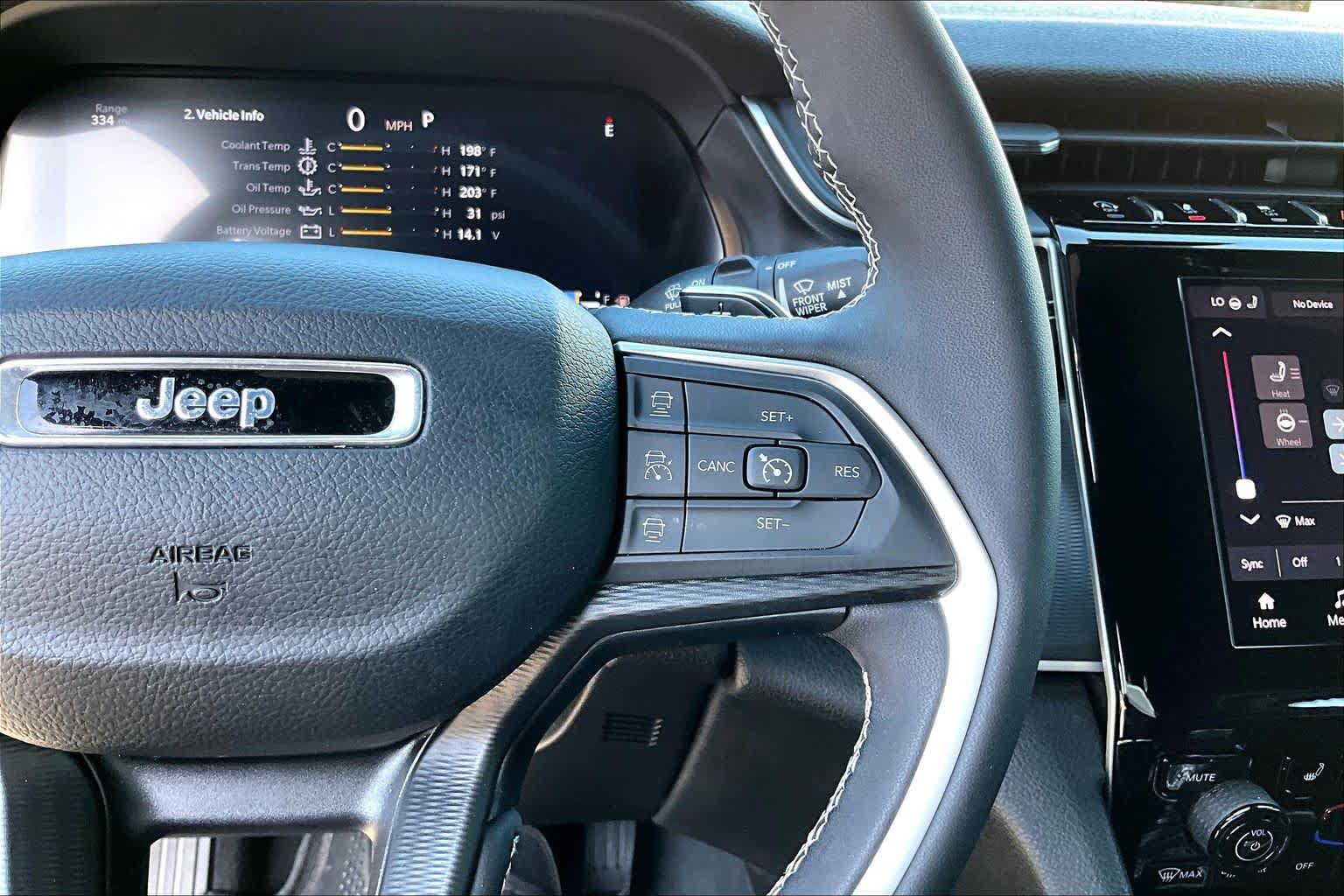 Used 2024 Jeep Grand Cherokee Altitude AWD/4WD image 25