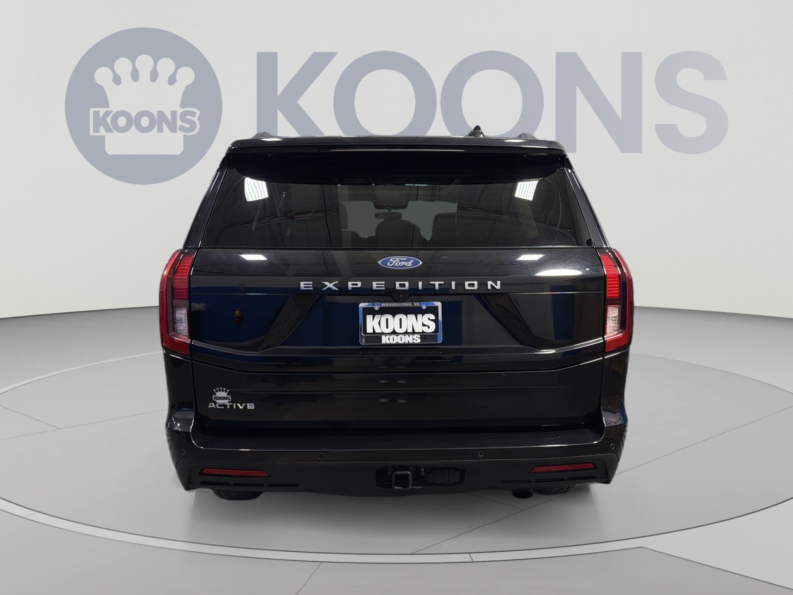 Certified 2025 Ford Expedition Active AWD/4WD image 5