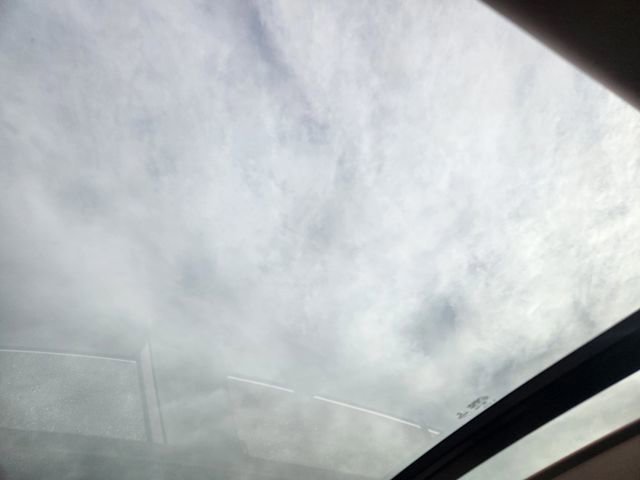 Used 2018 Volkswagen Tiguan SE w/ Panoramic Sunroof Package image 26