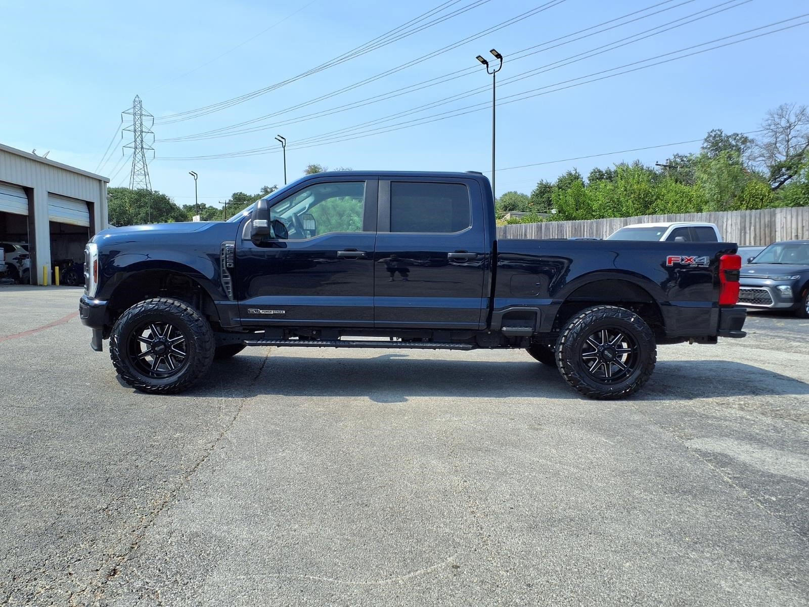 Certified 2025 Ford F250 XL w/ STX Appearance Package AWD/4WD image 9