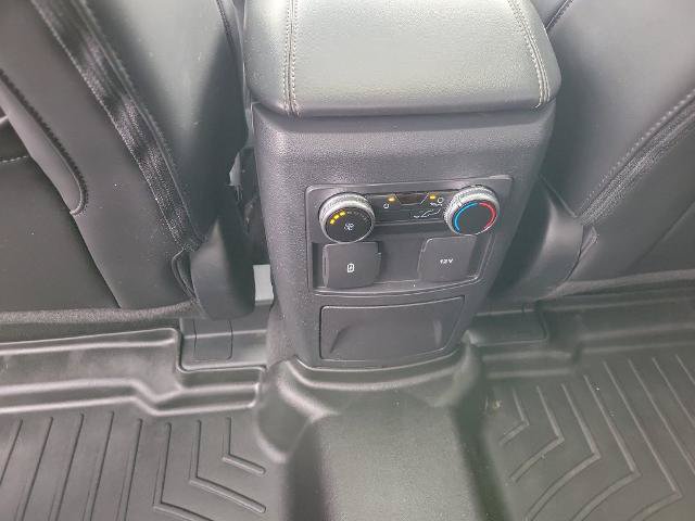 Certified 2022 Ford Explorer XLT w/ Equipment Group 202A AWD/4WD image 30
