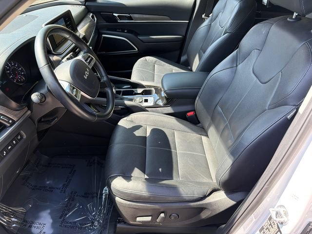 Used 2022 Kia Telluride EX w/ EX Premium Package FWD image 11