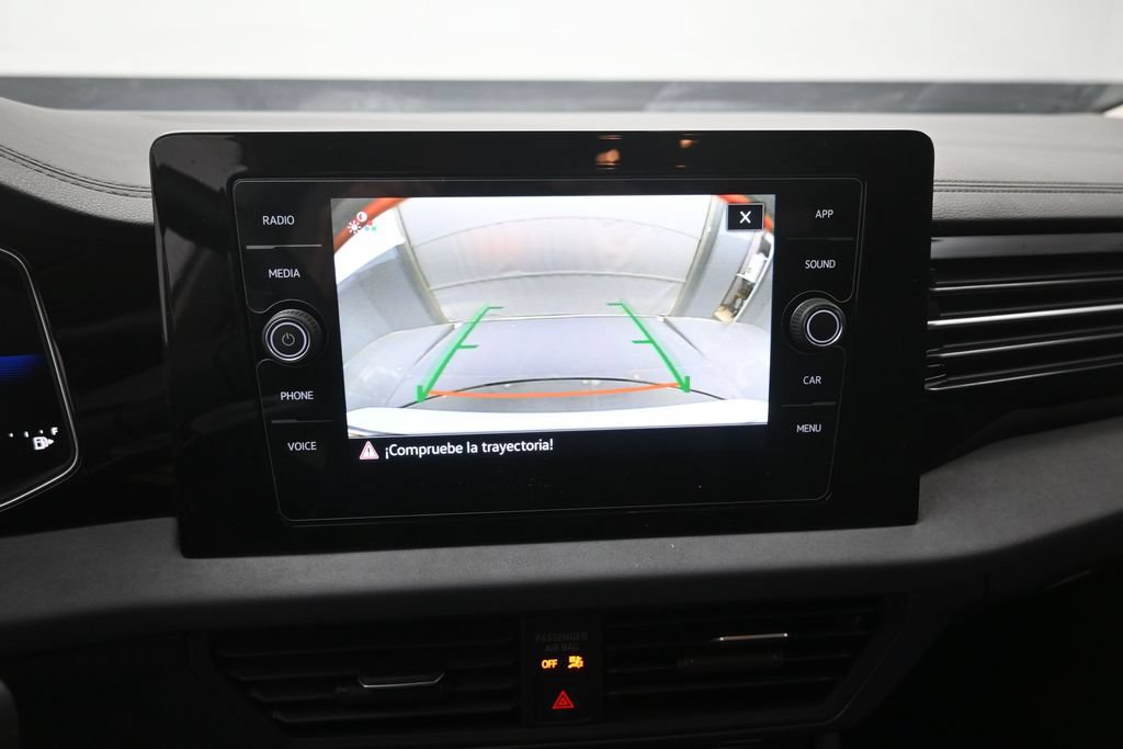 Used 2025 Volkswagen Jetta SE w/ Sunroof Package FWD image 4