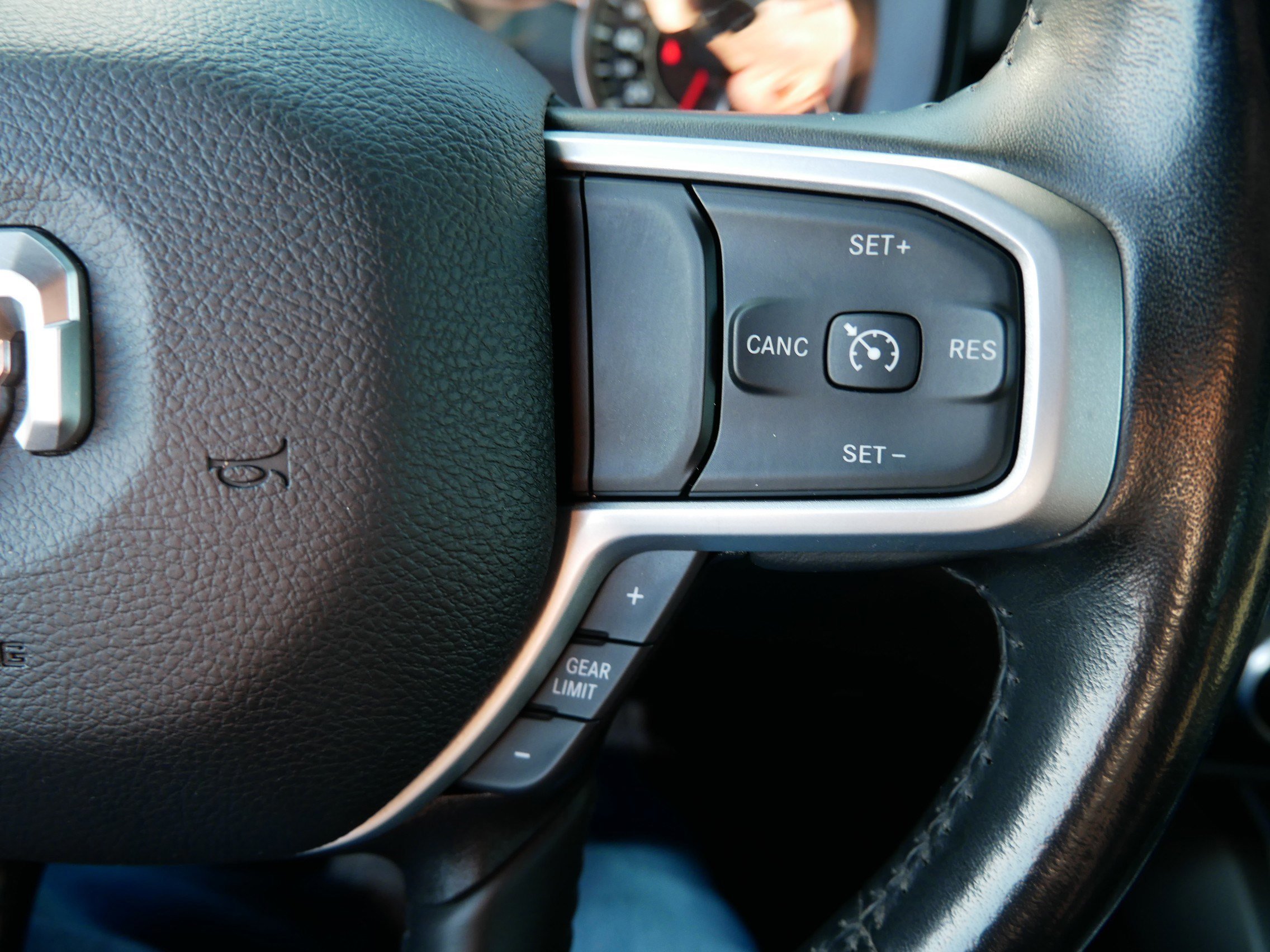 Used 2023 RAM 1500 Big Horn AWD/4WD image 28