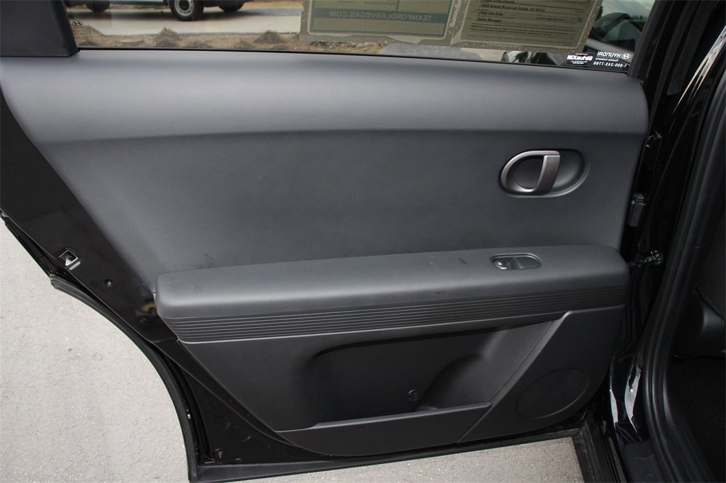 Used 2025 Hyundai Ioniq 5 SE image 21