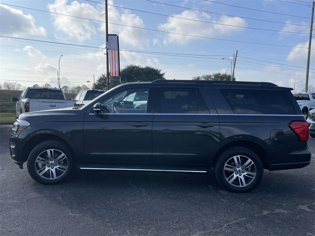 Certified 2022 Ford Expedition Max XLT image 2