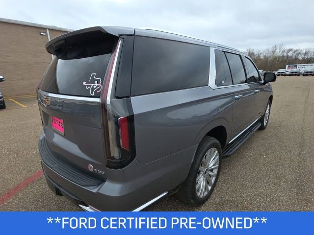 Used 2022 Cadillac Escalade ESV Luxury image 11