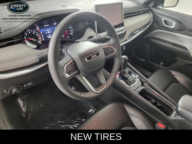 Used 2023 Jeep Compass Latitude w/ Convenience Group AWD/4WD image 12