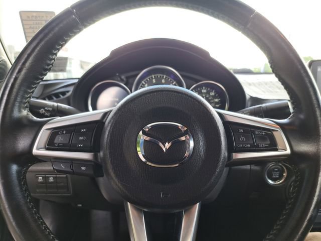 Used 2021 MAZDA MX-5 Miata RF Grand Touring RWD image 9