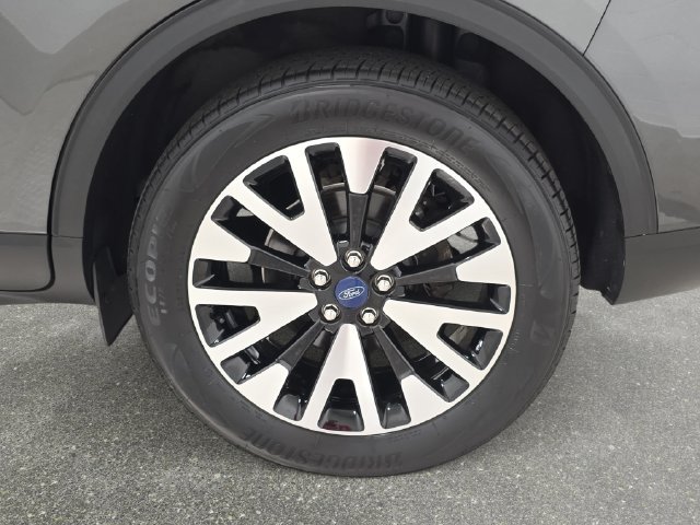 Certified 2020 Ford Escape SEL AWD/4WD image 31