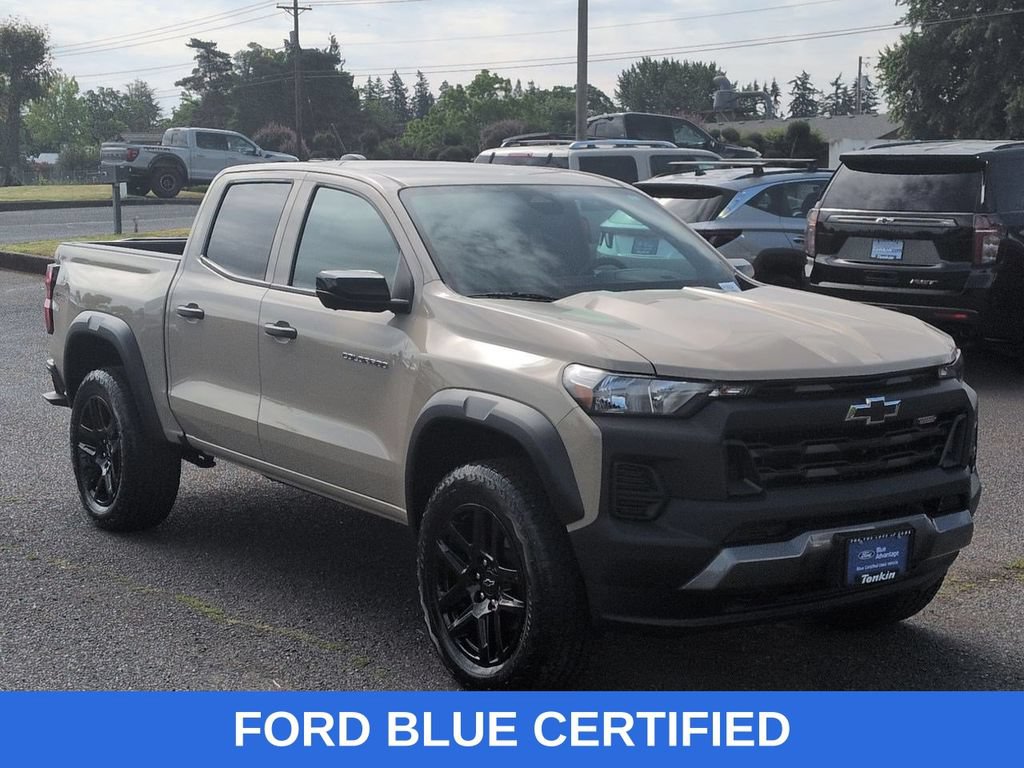 Used 2023 Chevrolet Colorado Trail Boss w/ Technology Package AWD/4WD image 7