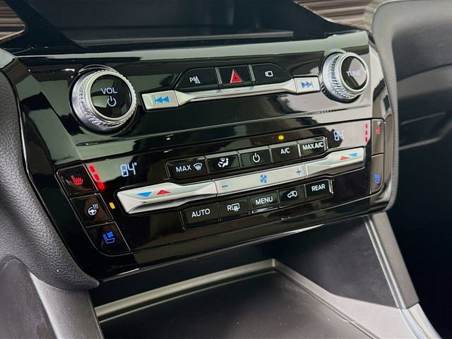 Certified 2021 Ford Explorer Limited w/ Equipment Group 301A image 16