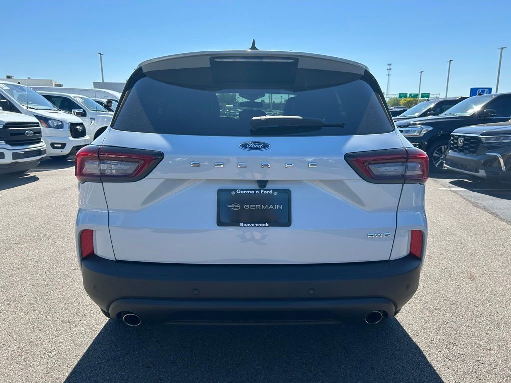 Certified 2025 Ford Escape ST-Line w/ Tech Pack #1 AWD/4WD image 7