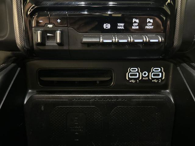 Used 2022 RAM 2500 Limited AWD/4WD image 31