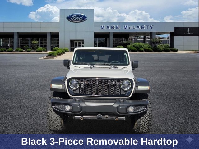 Used 2024 Jeep Wrangler Unlimited Sport AWD/4WD image 9