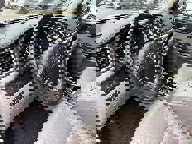 Used 2019 Toyota Highlander Limited image 32