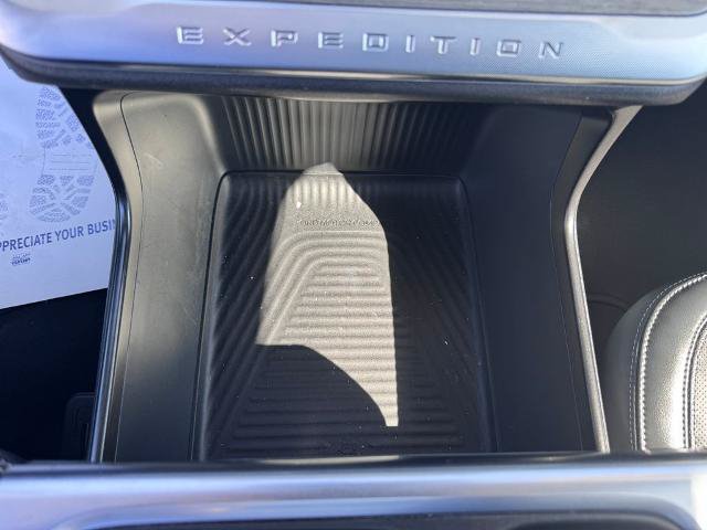 Certified 2025 Ford Expedition Platinum AWD/4WD image 21