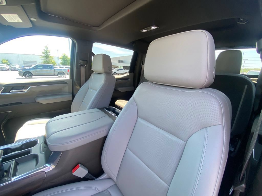 Used 2024 GMC Sierra 1500 SLT w/ SLT Premium Package AWD/4WD image 20
