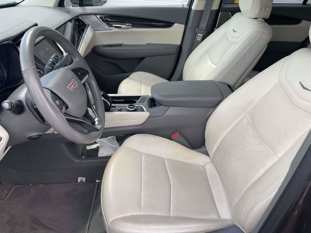 Used 2020 Cadillac XT6 Premium Luxury FWD image 13