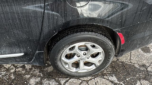 Used 2022 Chrysler Pacifica Limited image 33