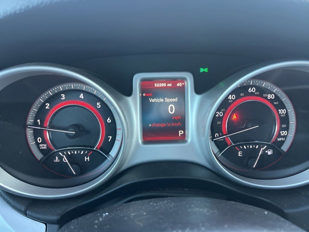 Used 2017 Dodge Journey SE w/ Flexible Seating Group image 24