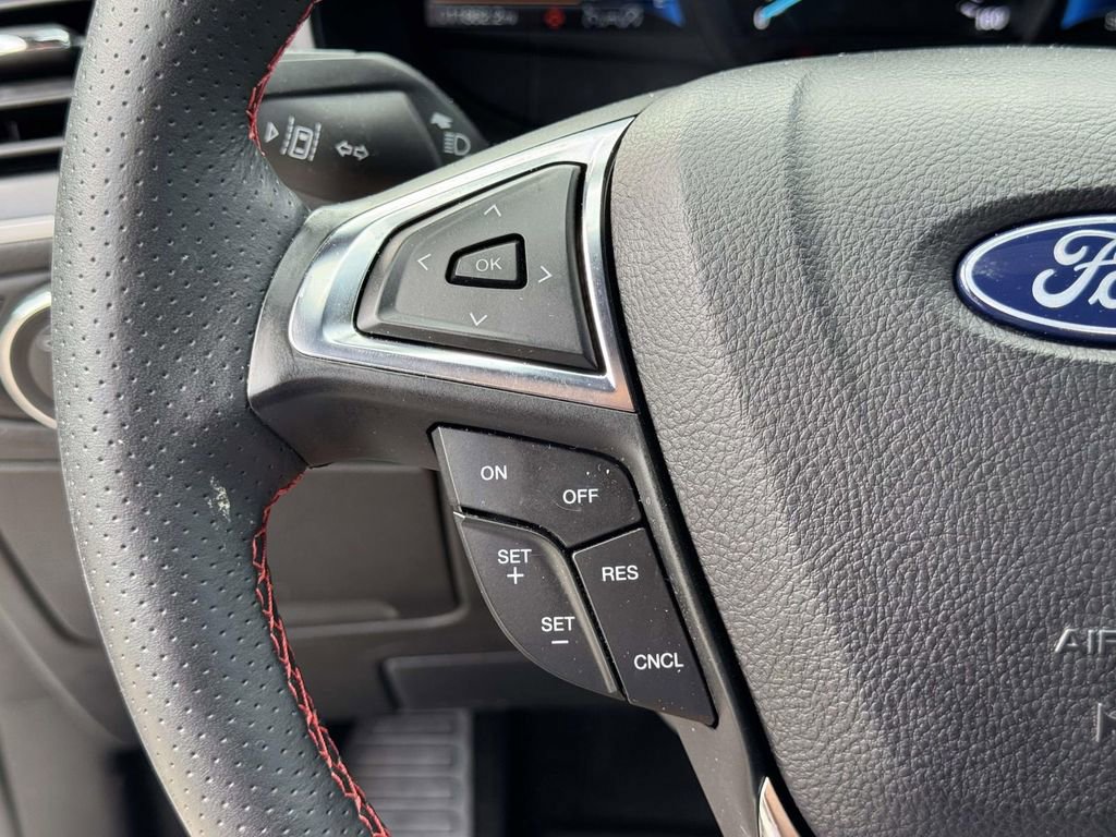 Certified 2024 Ford Edge ST-Line AWD/4WD image 15