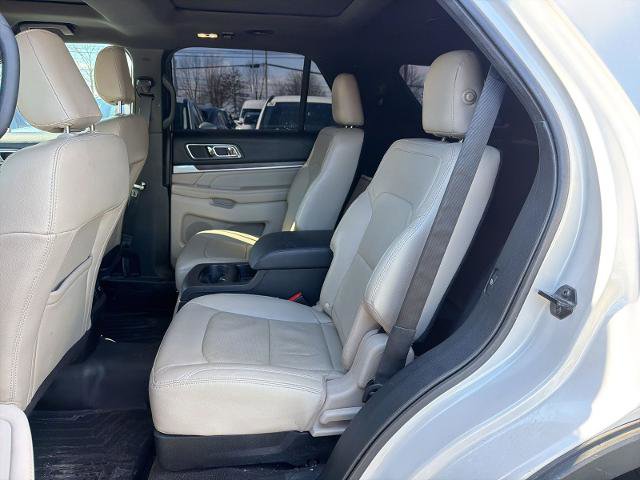 Certified 2019 Ford Explorer Limited w/ Ford Safe & Smart Package image 7