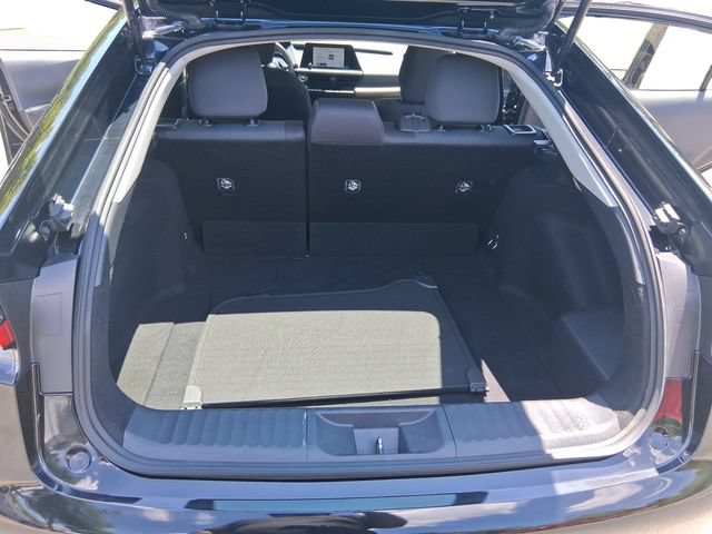 Used 2025 Toyota Prius LE FWD image 19