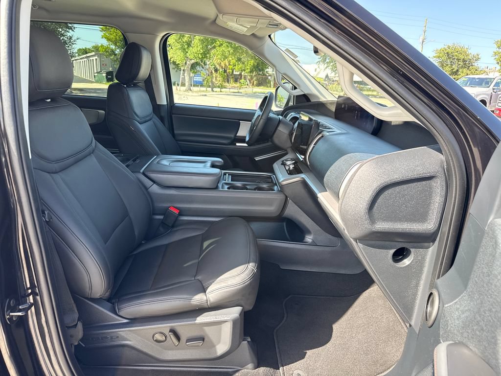 Certified 2025 Ford Expedition Active RWD image 28