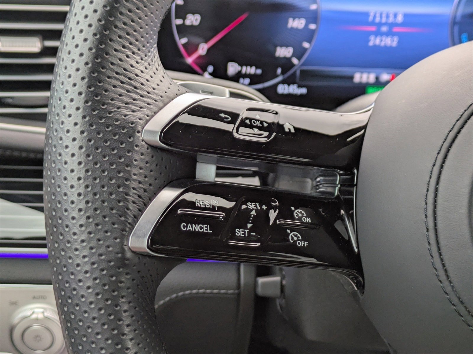 Used 2024 Mercedes-Benz GLE 450e 4MATIC image 32