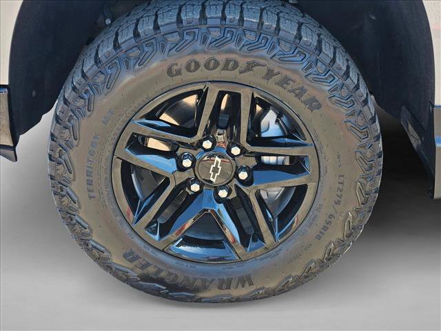 Used 2024 Chevrolet Silverado 1500 LT Trail Boss w/ Convenience Package II image 23