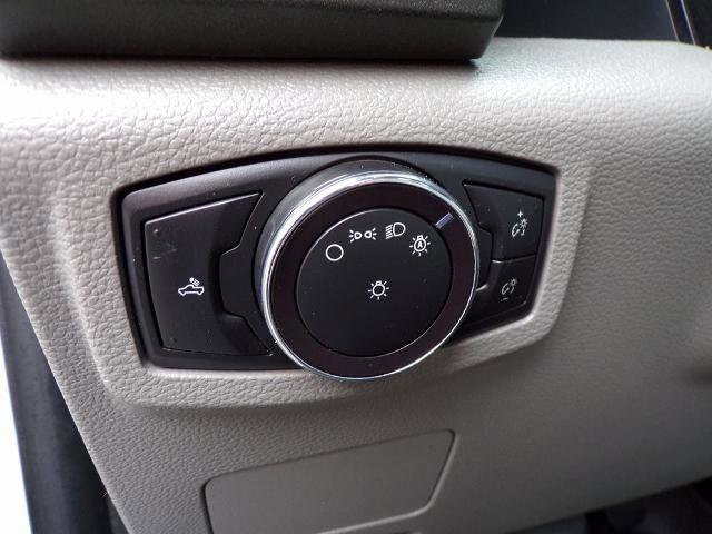 Certified 2019 Ford F250 XL w/ Power Equipment Group image 18