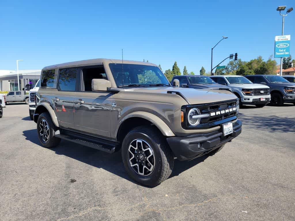 Certified 2025 Ford Bronco Outer Banks AWD/4WD image 9