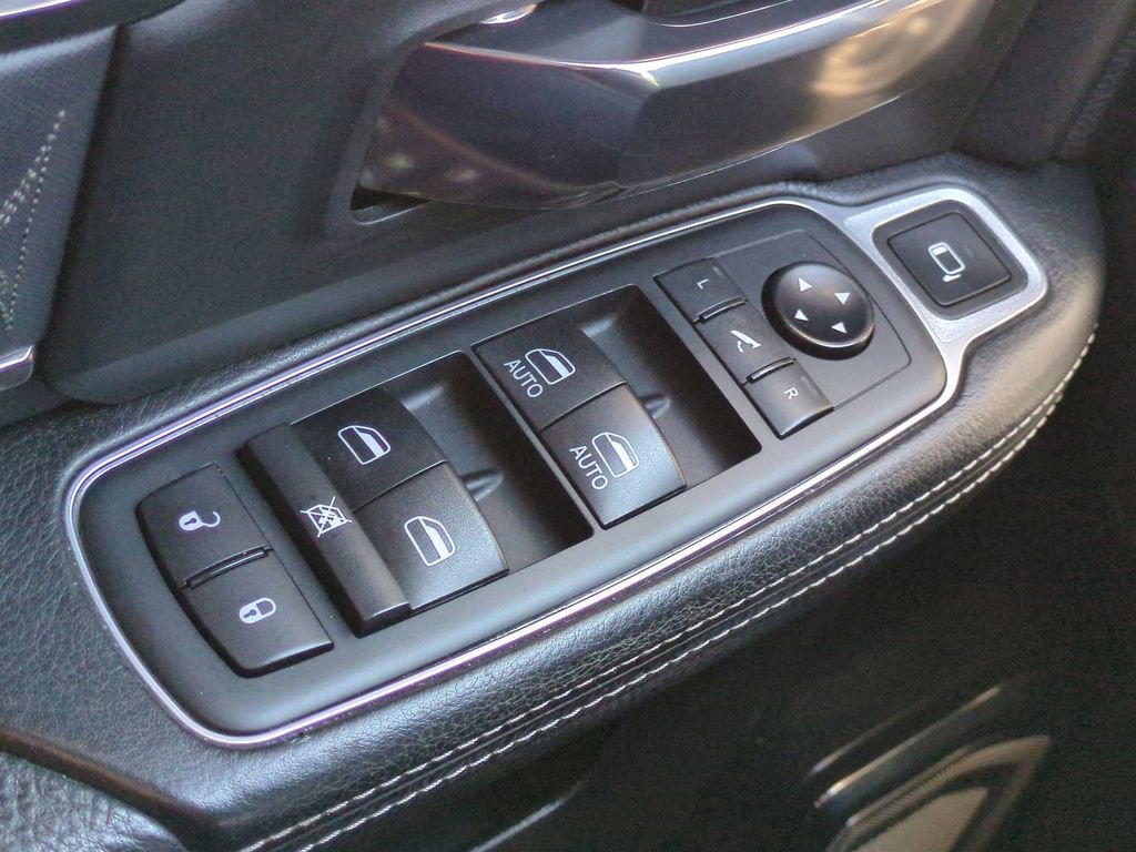 Used 2019 RAM 2500 Limited image 25