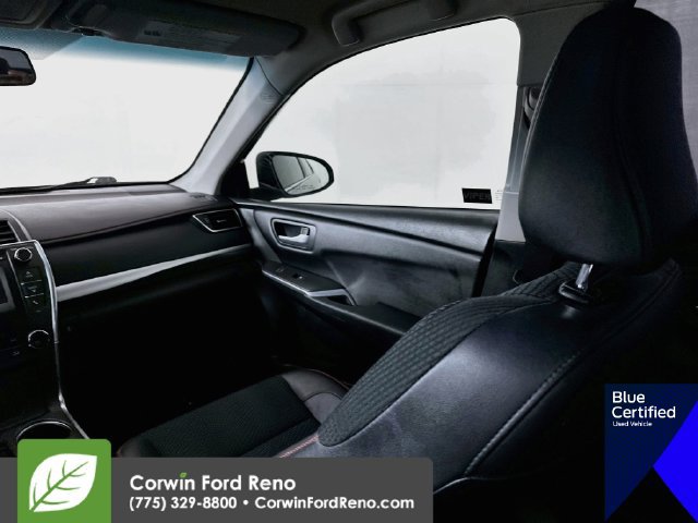 Used 2017 Toyota Camry SE w/ Protection Package (Q2) FWD image 25