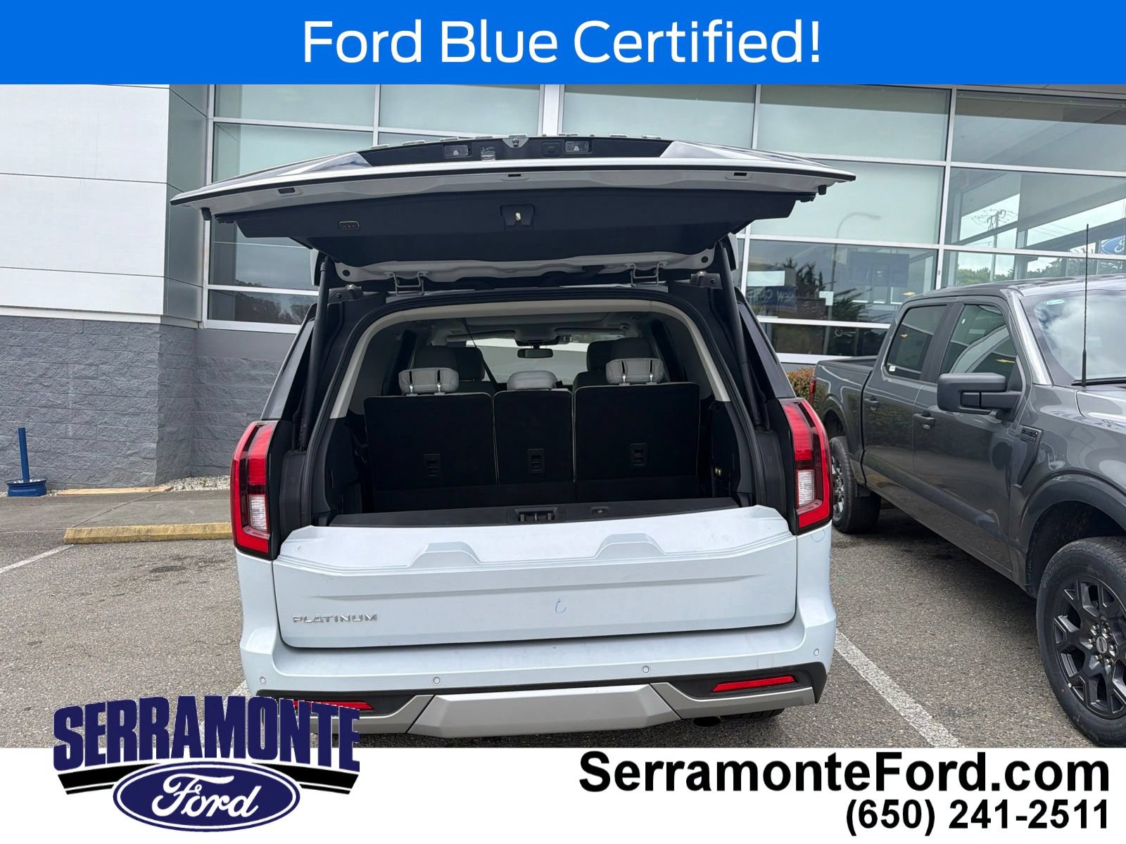 Certified 2025 Ford Expedition Platinum w/ Driver's Package AWD/4WD image 9