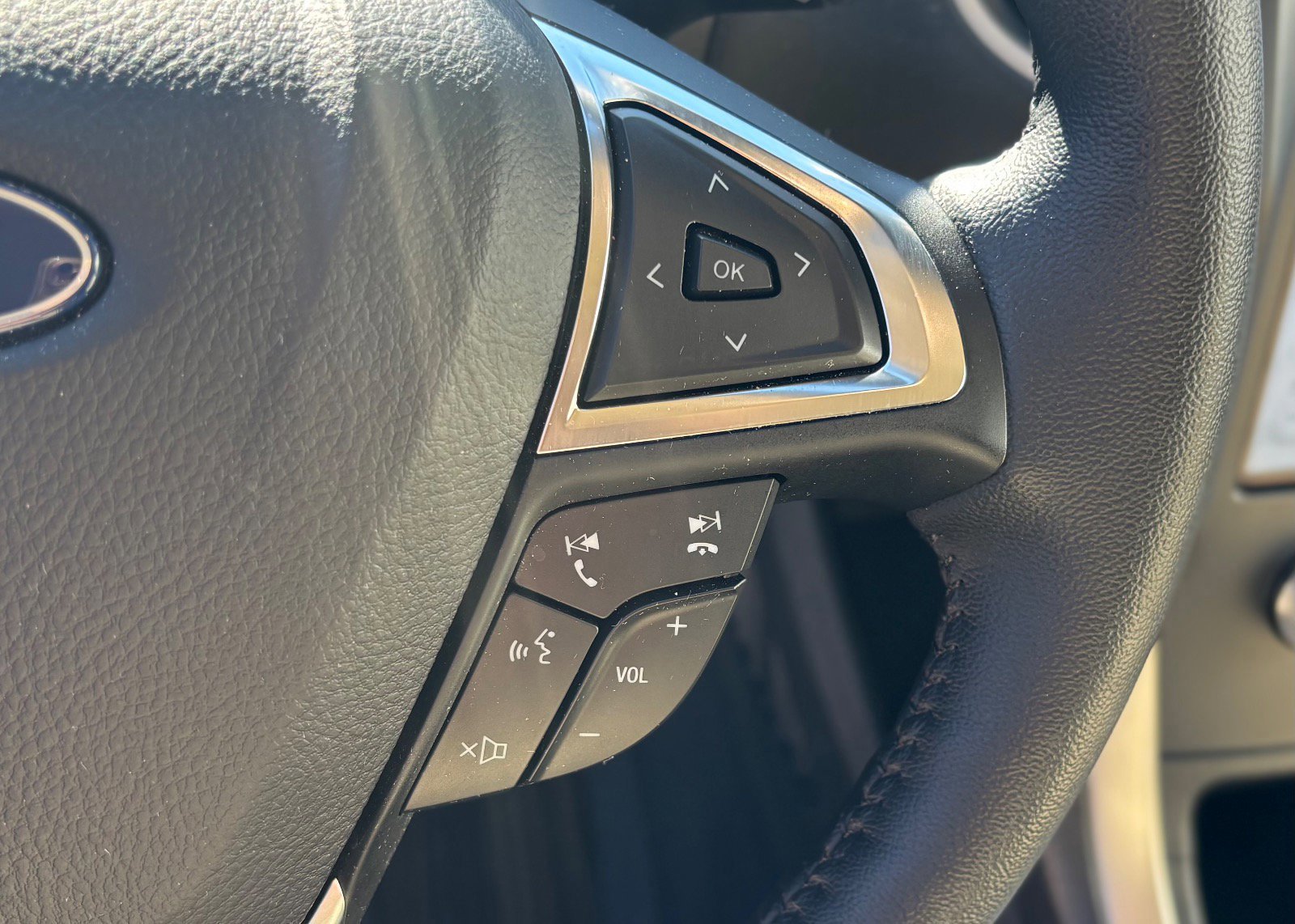 Certified 2024 Ford Edge SEL w/ Convenience Package image 32