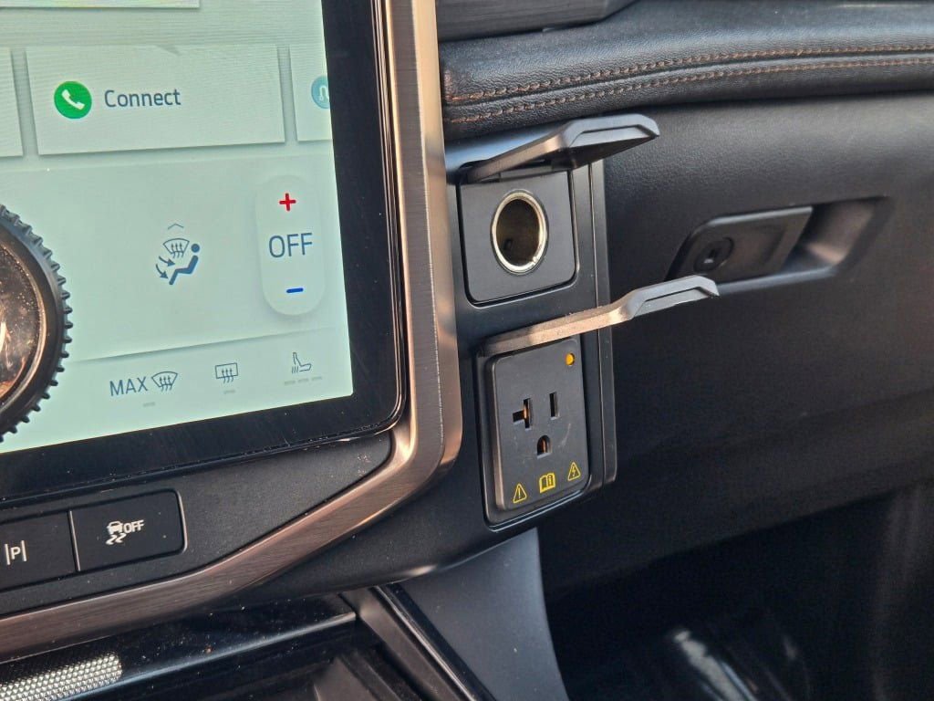 Certified 2025 Ford F150 Lightning Lariat AWD/4WD image 30