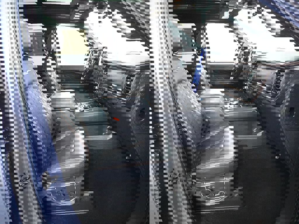 Certified 2023 Ford Expedition Max Platinum image 32