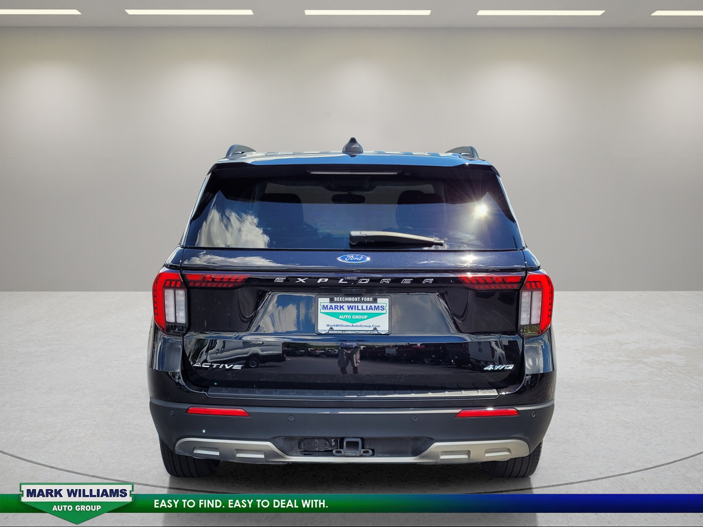Certified 2025 Ford Explorer Active w/ Active Comfort Package AWD/4WD image 5