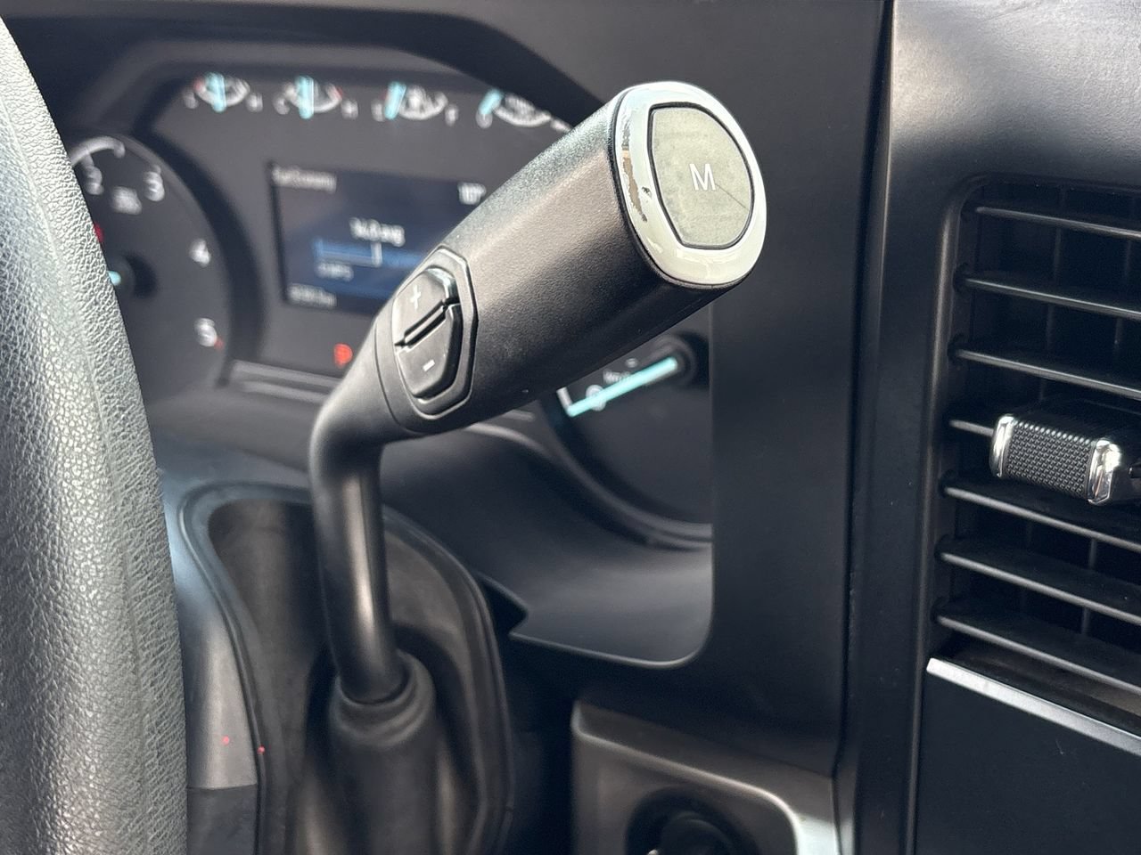 Certified 2025 Ford F250 XLT AWD/4WD image 18
