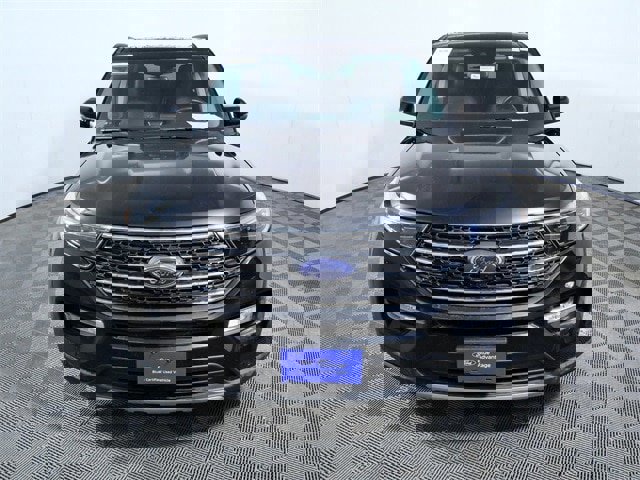 Certified 2023 Ford Explorer XLT w/ Equipment Group 202A image 6