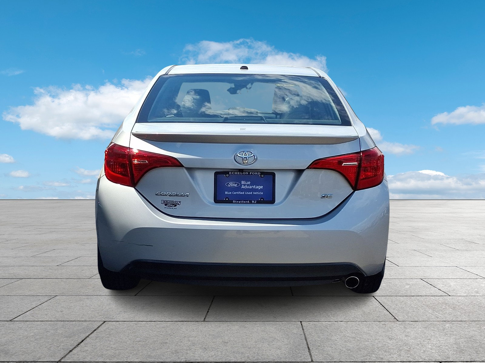 Used 2019 Toyota Corolla SE w/ SE Premium Package FWD image 5