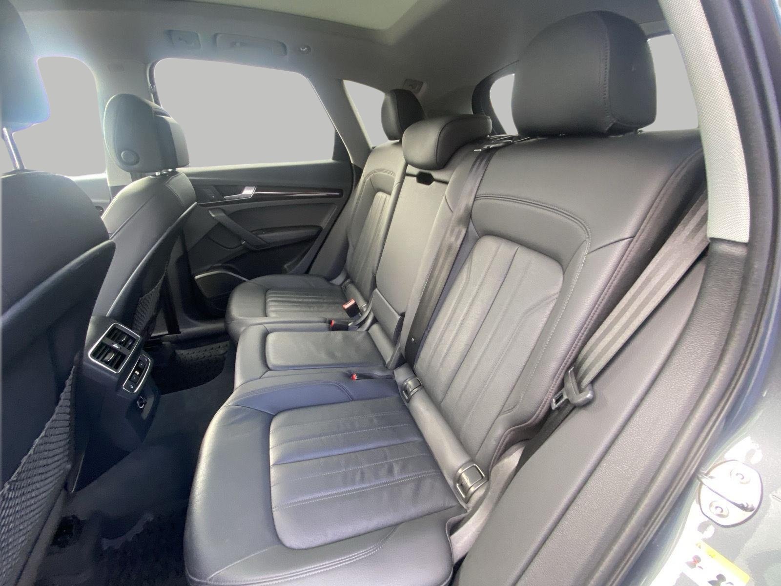 Used 2018 Audi Q5 2.0T Premium Plus w/ Premium Plus Package AWD/4WD image 14