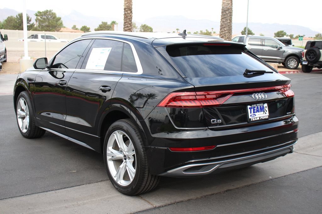 Used 2022 Audi Q8 Premium Plus AWD/4WD image 5