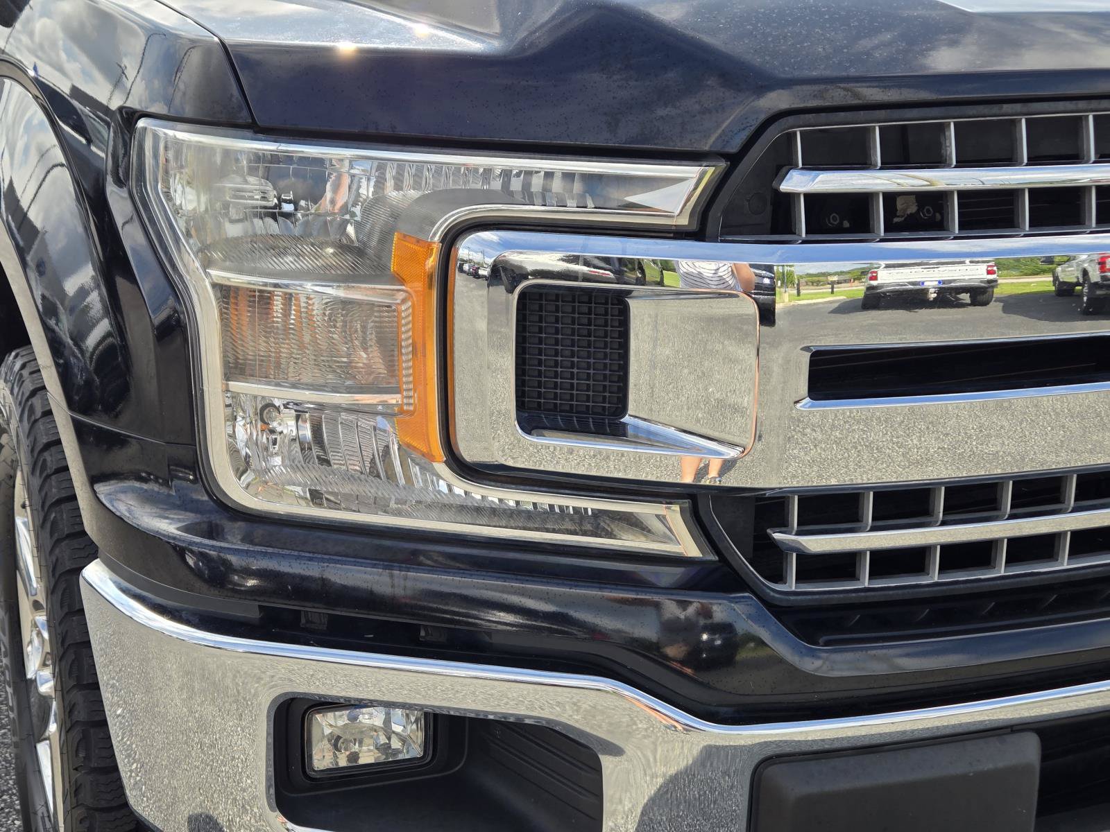 Certified 2020 Ford F150 XLT w/ Equipment Group 302A Luxury RWD image 4