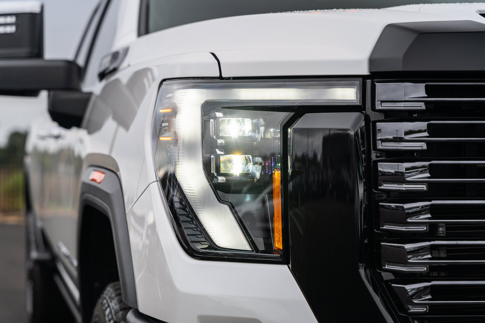 Used 2025 GMC Sierra 2500 Denali Ultimate w/ Max Trailering Package AWD/4WD image 11