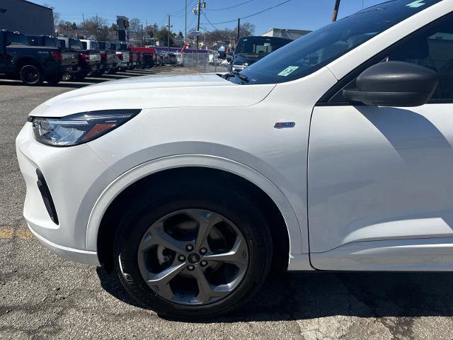 Certified 2024 Ford Escape ST-Line w/ Tech Pack #1 image 5